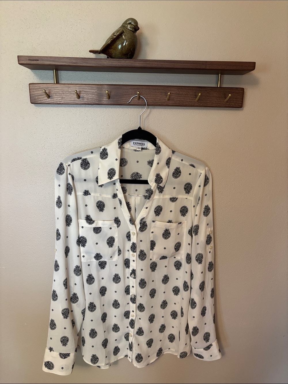 Express Portofino White Button-Down Shirt with Black Paisley Print